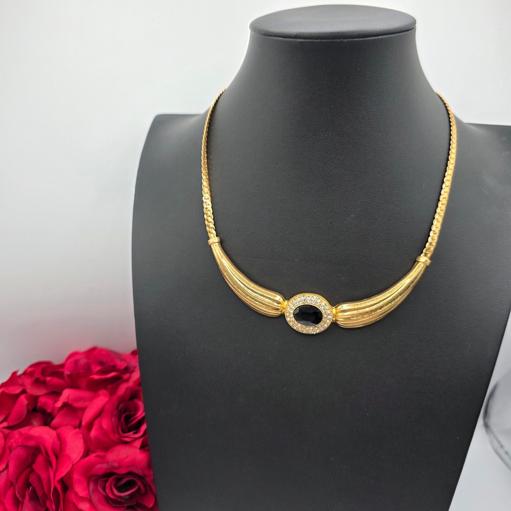 Trifari FloreMure Vintage Gold Tone Black Cabochon Rhinestone Collar Necklace